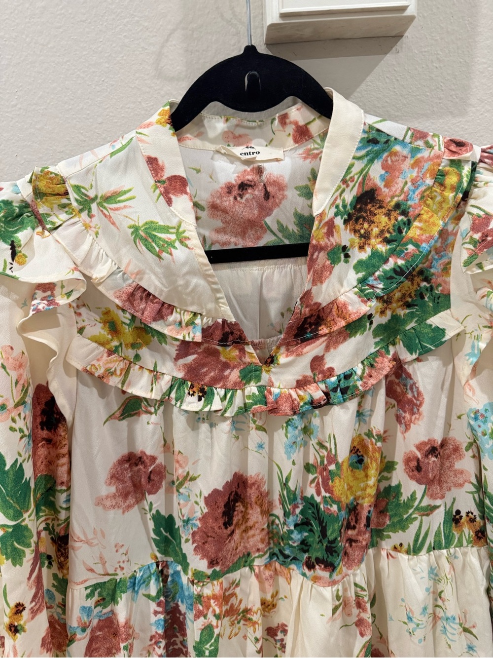 Entro Beige Floral ruffled Peter Pan Collar Babydoll Tiered Mini Dress Small - Picture 3 of 4